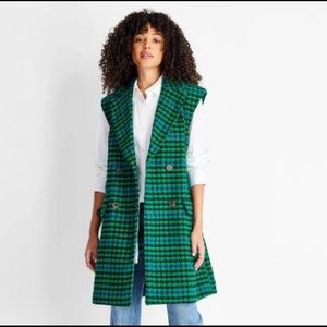 Houndstooth vest